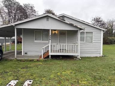 Main picture of 338 S 3rd St