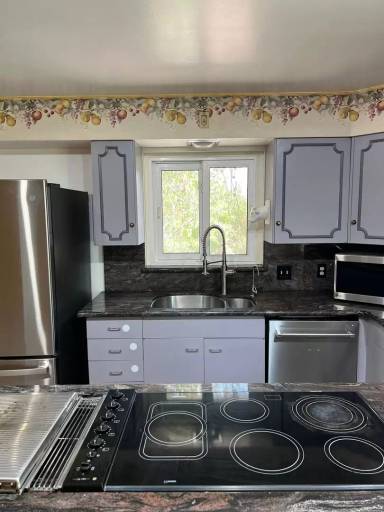 Main picture of 808 Helvetia Ave