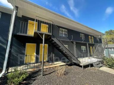Main picture of 123 Ingersoll Ave