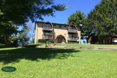 Main picture of 180 Manor Dr