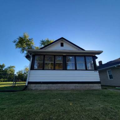 Main picture of 2703 N Chester Ave