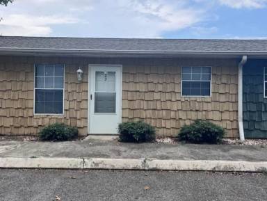 Main picture of Twin Oaks Apartments