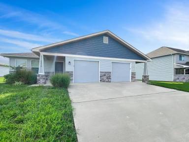 Main picture of 8218 SW 1st St