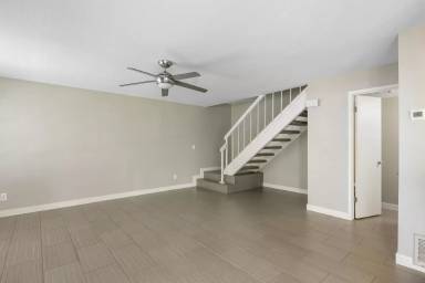 Main picture of 13238 N 3rd Way