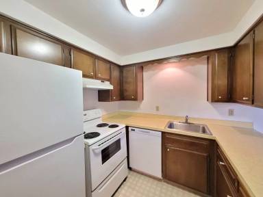 Main picture of 3832 Auburn Rd NE