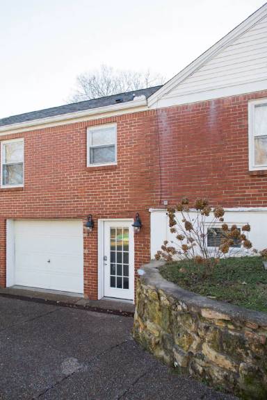 Main picture of 1911A Lebanon Pike