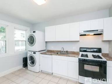 Main picture of 17 South Munroe Ter