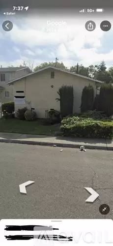 Main picture of 664 Lincoln Rd E