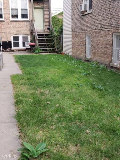 Main picture of 2343 S Trumbull Ave