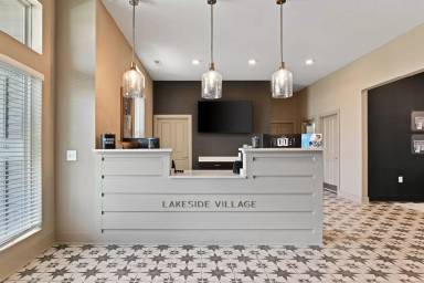 Main picture of Lakeside Village