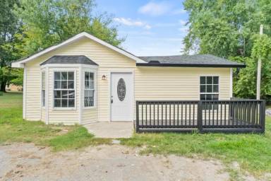 Main picture of 408 Weaver Ln