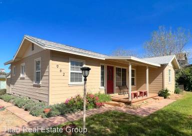 Main picture of 962 3rd St
