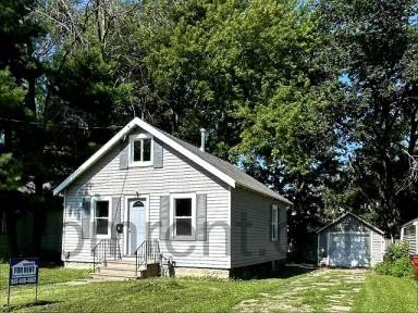 Main picture of 1207 9th St NE