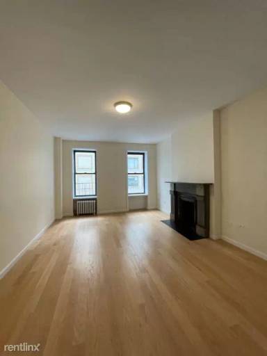 Main picture of 152 E 84th St