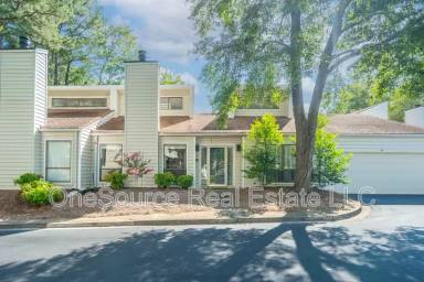 Main picture of 685 Serramonte Dr