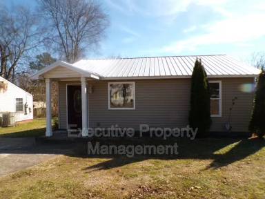 Main picture of 1321 Woodward Rd