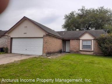 Main picture of 8806 Croteau Dr