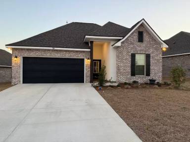 Main picture of 184 Bon Ami Dr