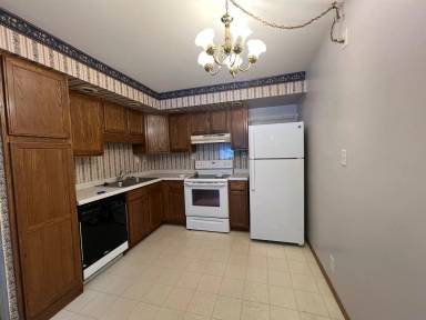 Main picture of 2310 Radtke Ave