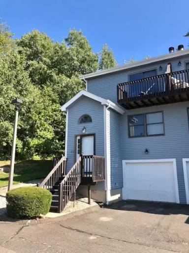 Main picture of 812 Lake Vista Dr