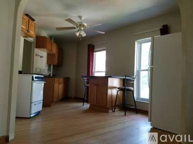 Main picture of 14 N Church St