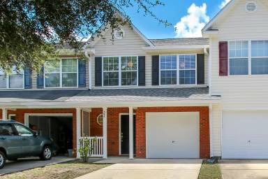 Main picture of Rolling Pines Townhomes