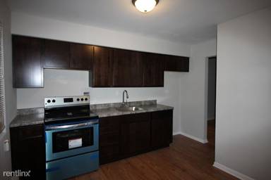 Main picture of 1642 W Morse Ave