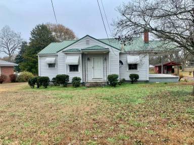 Main picture of 104 Jones Mill Rd