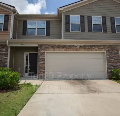 Main picture of 6002 Townes Way