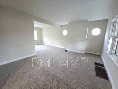 Main picture of 523 Townsend Ave