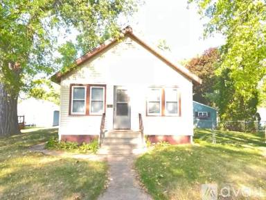 Main picture of 113 27th Ave N