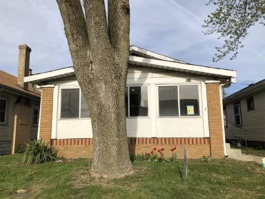 Main picture of 867 N Linwood Ave