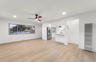 Main picture of 736 18th St
