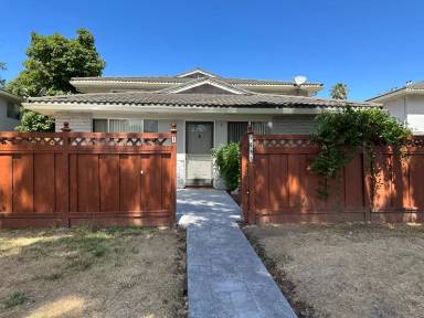 Main picture of 5695 Playa del Rey