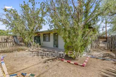 Main picture of 1615 E Adelaide Dr