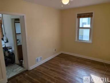 Main picture of 5616 Winthrope Ave