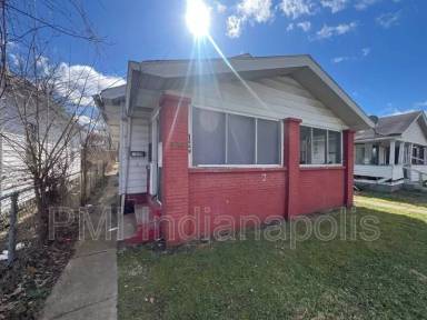 Main picture of 1451 W 34th St