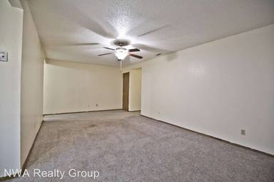 Main picture of 319 S 7th St