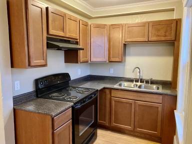 Main picture of 38 Holman St