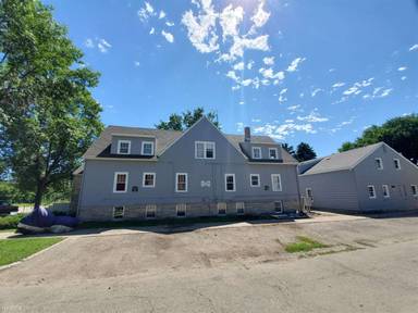 Main picture of 208 5th Ave SW