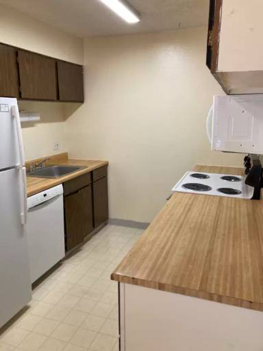Main picture of 70 Douglas Ln