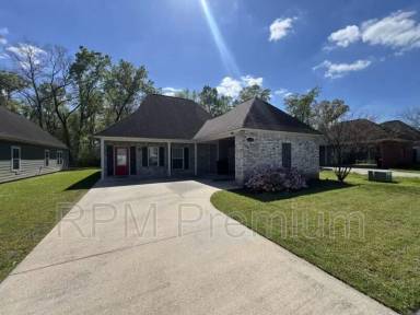 Main picture of 8614 Forestwood Ave