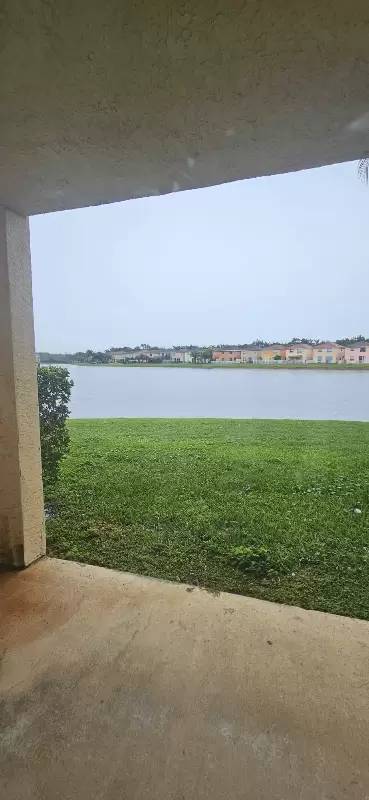 Main picture of Emerald Isle at Laguna Lakes