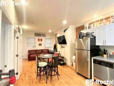 Main picture of 10 Brainerd Rd