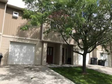 Main picture of 320 Wildrose Ln