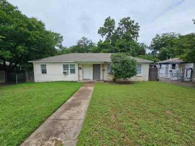 Main picture of 6403 Hollis Ave
