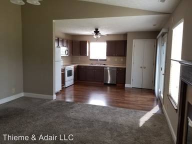 Main picture of 1812 Starks Cir