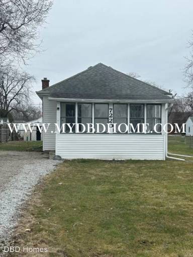 Main picture of 7220 Baer Rd