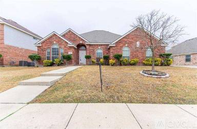 Main picture of 7307 Hawk Ln