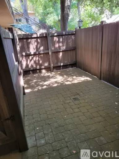 Main picture of 601 Meridian Ave